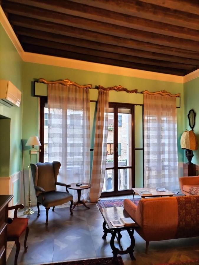 Luxury Apartment Near Rialto Bridge Venedig Eksteriør billede