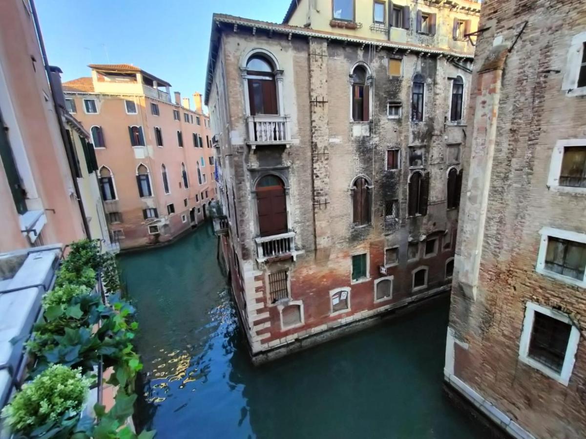 Luxury Apartment Near Rialto Bridge Venedig Eksteriør billede